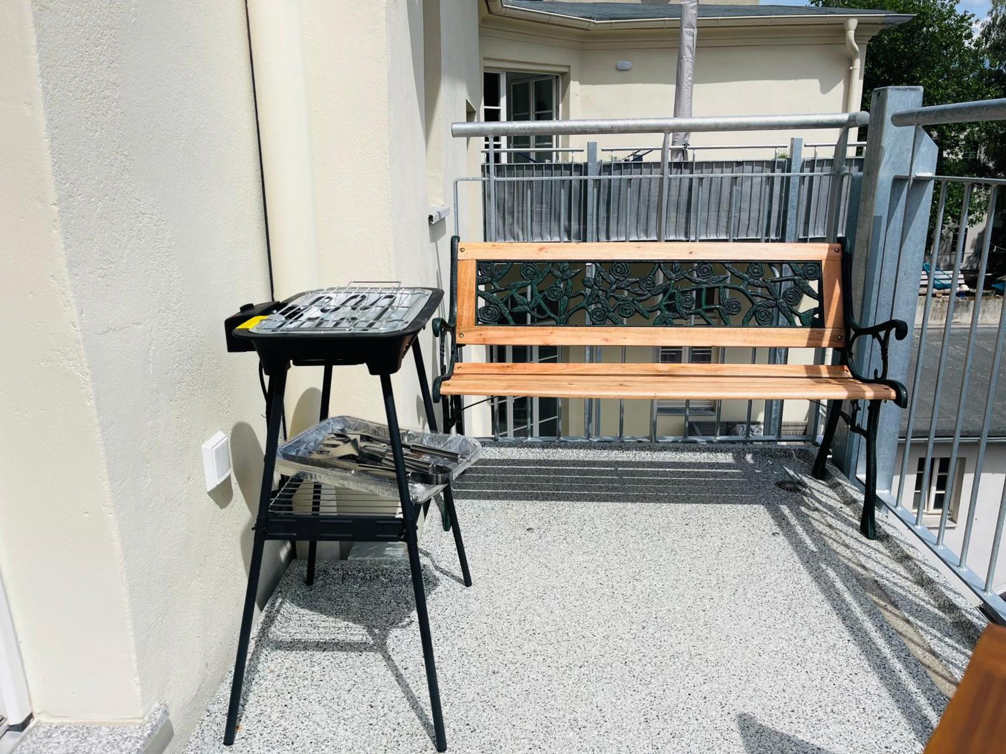 Filmap-Charmant-Modern-Zentral-Balkon-Beamer-Spieletisch Гёрлиц Экстерьер фото
