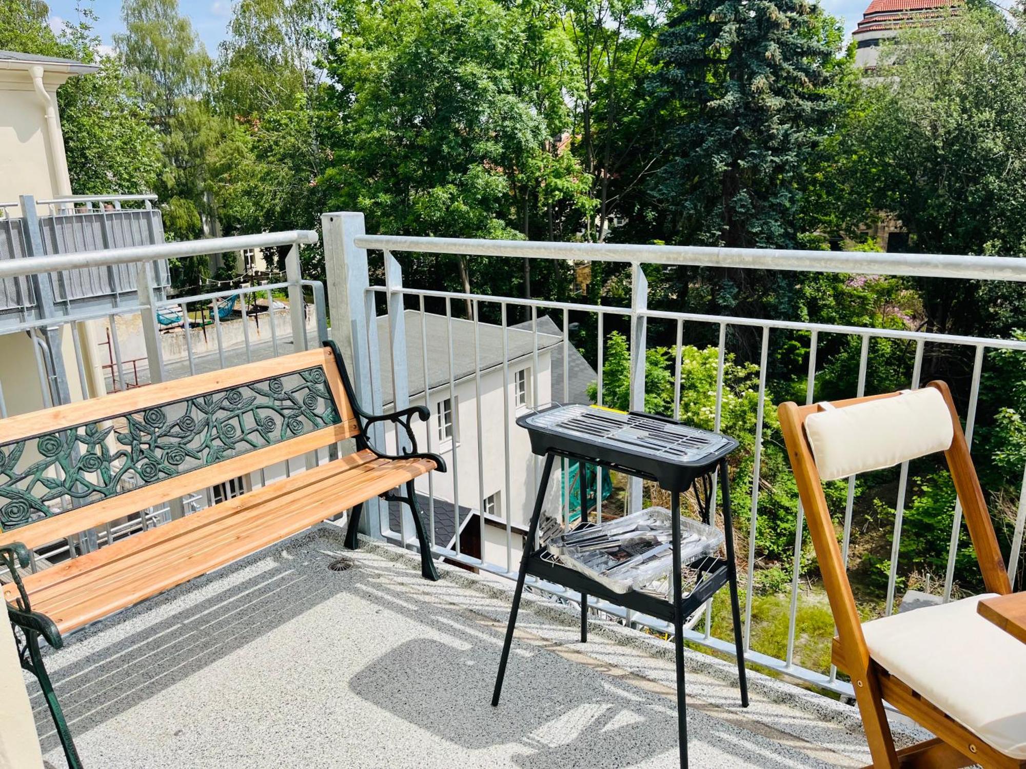 Filmap-Charmant-Modern-Zentral-Balkon-Beamer-Spieletisch Гёрлиц Экстерьер фото